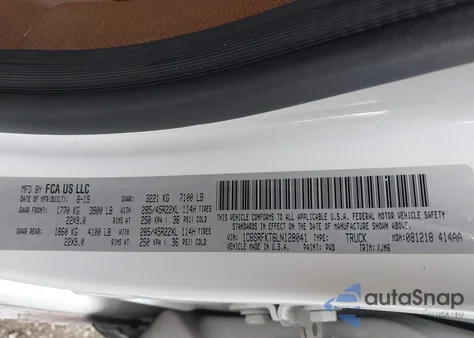 2020 Ram 1500 Laramie Longhorn 4X4 5'7 Box z USA, uszkodzony, nr VIN 1C6SRFKT6LN128041